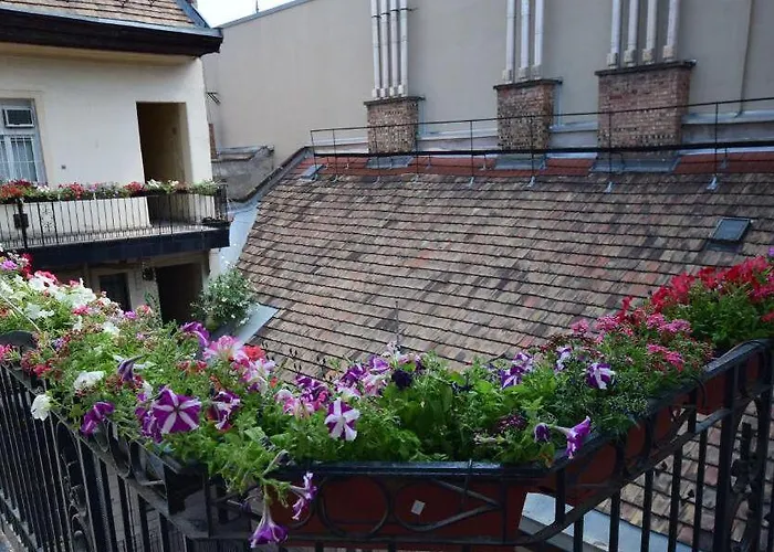Eitans Budapest