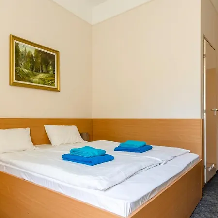 Eitans بودابست