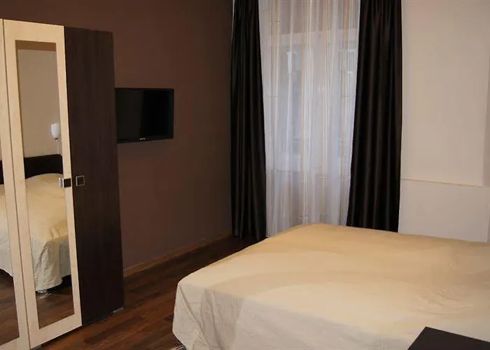 בית הארחה Eitans 3*