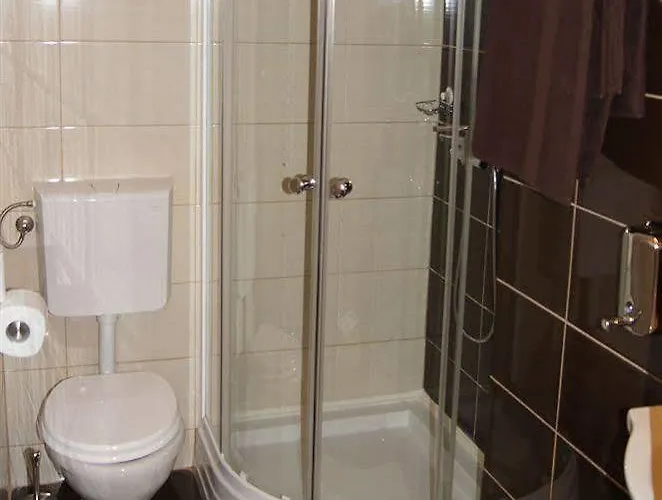 בית הארחה Eitans 3*